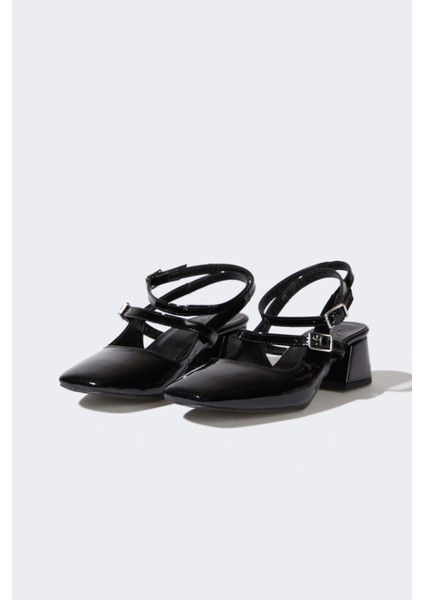 Kadın Tek Bantlı Yüksek Taban Suni Deri Sandalet