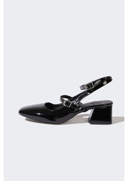 Kadın Tek Bantlı Yüksek Taban Suni Deri Sandalet fiyatları