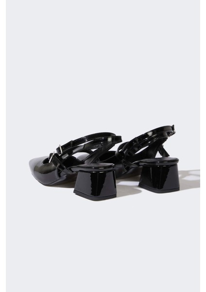 Kadın Tek Bantlı Yüksek Taban Suni Deri Sandalet modelleri