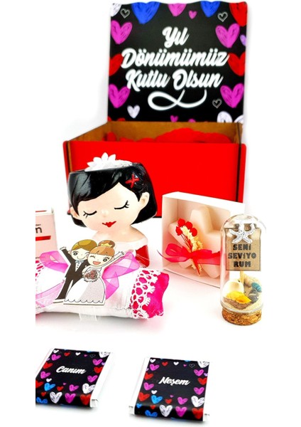 Kırmızı Ahşap Kutuda Yıldönümü Hediyesi modelleri