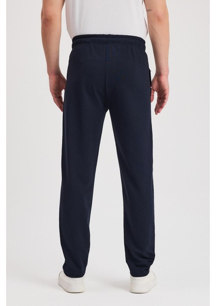 Lacivert Erkek Fermuarlı Cepli Nakış Detaylı Düz Paça Rahat Kesim Günlük Eşofman Altı indirimleri