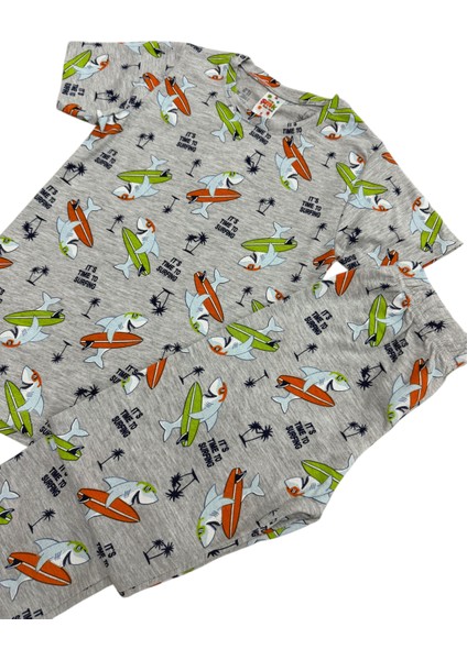 Erkek Çocuk Pamuklu Gri Balık Desenli Kısa Kollu Pijama Takımı fırsatları