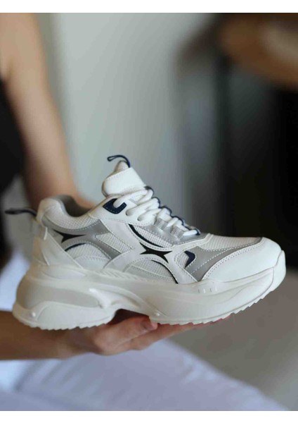 Cruz Beyaz Cilt Gümüş Desenli File Detaylı Kadın Sneaker Ayakkabı