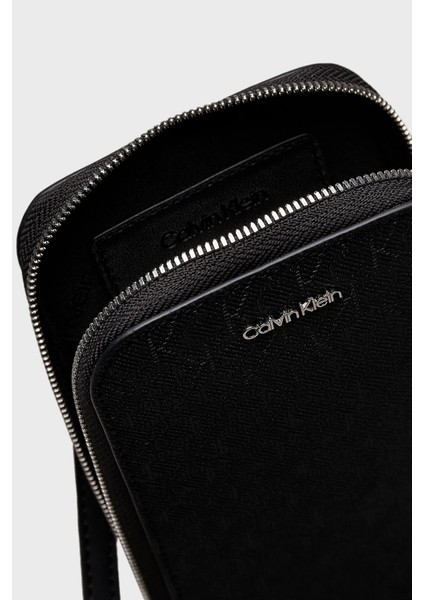 Monogram Logo Baskılı Ayarlanabilir Askılı Telefon Çantası K60K613241BEH Bayan Telefon Çantası K60K613241 Beh