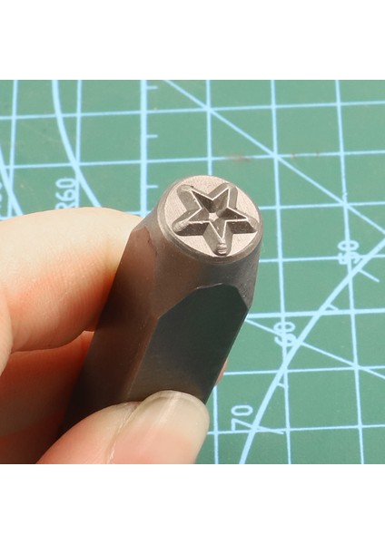 5mm Tarzı Dıy Deri Damga Aracı Yıldız Şekli Mühür Aracı Çelik Numarası Kelime Yumruk Pentagram Mühür Oyma Damgalama Katı Metal Aracı (Yurt Dışından) indirimleri