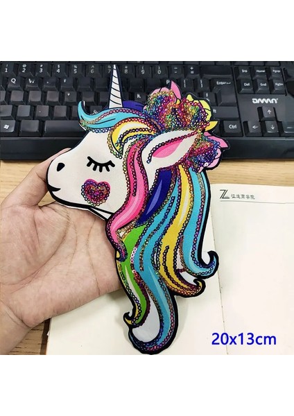 DB0883CT Stili Sevimli Unicorn Yama Pul Yamalar Giyim Çıkartmaları Dıy Karikatür Unicorn Yama Hayvan Çizgili Yamalar Dikmek Aplike Rozeti (Yurt Dışından) fırsatları
