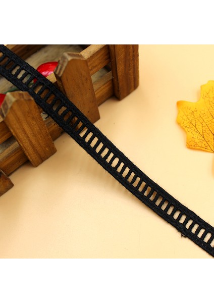 B Bej 3.6cm Tarzı 5 Yards Beyaz Siyah Pamuk Oymak Pamuk Işlemeli Dantel Trim Şerit Kumaş El Yapımı Dikiş Malzemeleri Zanaat Hediye Dekoratif (Yurt Dışından) fırsatları