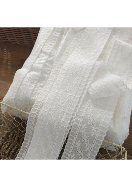 Stil 5700 Stili 2 Metrelot Beyaz Çiçek Işlemeli Pamuk Dantel Şerit Dıy Giyim Dikiş Kumaş Ev Tekstili Perde Dekorasyon 4 cm Genişlik Dantel (Yurt Dışından)