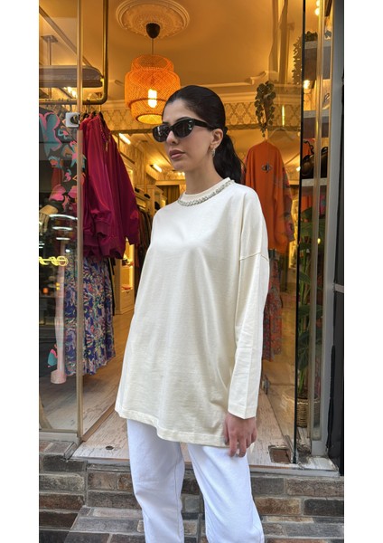 4737 Yakası Taşlı Sweat-Krem