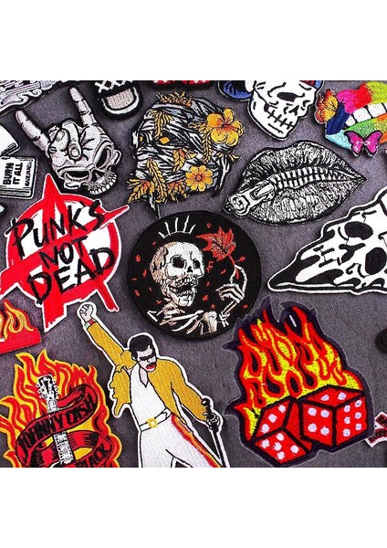 PE4428CT Stili Giysi Üzerinde Hippi Kaya Yamalar Punk Kafatası Yama Giyim Termoadhesive Yamalar Dıy Demir On Sırt Çantası Üzerinde Işlemeli Aplike (Yurt Dışından) fiyatları