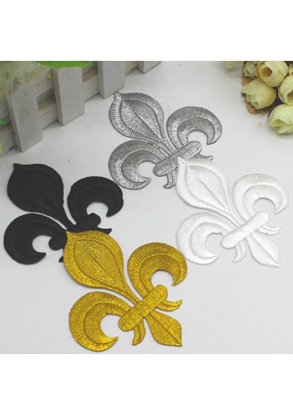 Royalblue 10CM Stili 5 Parça Demir On Yamalar Altın Nakış Çiçek Aplike Noel Fleur De Lis Çiçek 3D Lotus Aplikler Cm.5*3cm (Yurt Dışından)