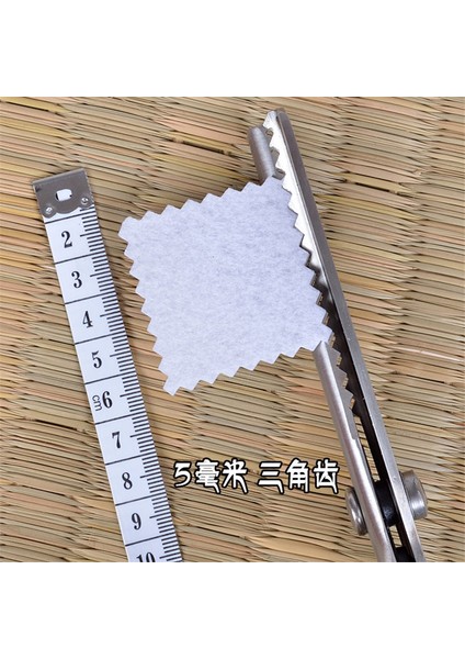 5mm Üçgen Stili Dikiş Veya Terzi Mini Zig Zag Dikiş Kesici Çelik Yuvarlak Terzilik Kumaş Dikiş Kesici Aksesuarlar *8.4 cm (Yurt Dışından)