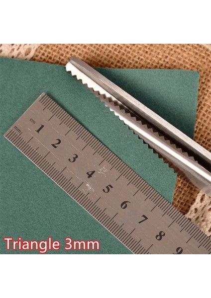 Üçgen 3mm Stili 23.5cm Oyma Makası Paslanmaz Çelik Terzilik Veya Tırtıklı Taraklı Profesyonel Dikiş Terzi Zig-Zag Kumaş Veya (Yurt Dışından)