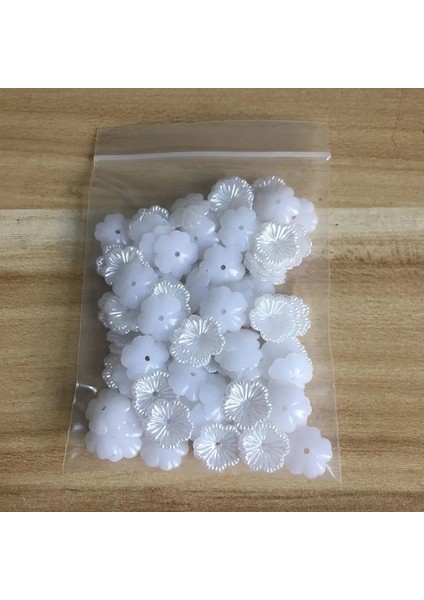 Kırmızı Stil Shıne Lot Beyaz Çiçek Şekli Karalama Defteri Simüle Inci Boncuk Dikiş Düğmeleri Dıy Malzeme Bulguları BV228 (Yurt Dışından) fırsatları