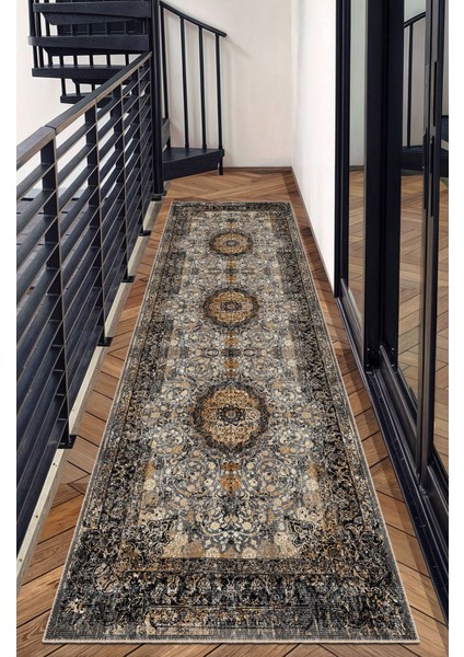 Siyah ve Altın Tonlarında Barok Vintage Desenli Dijital Şönil Halı fırsatları