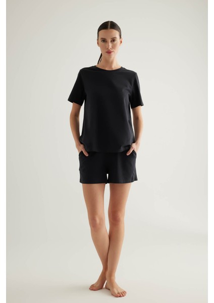 Kadın Pamuklu Kısa Kollu Şortlu Takım