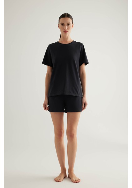 Kadın Pamuklu Kısa Kollu Şortlu Takım modelleri