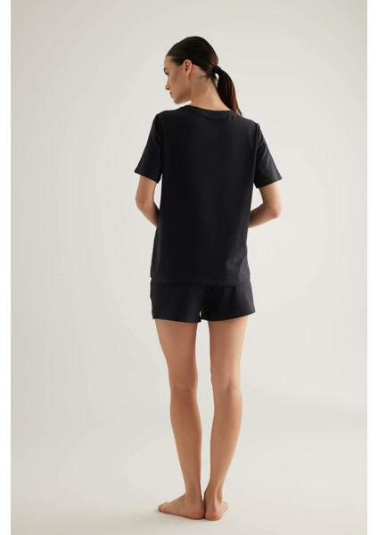 Kadın Pamuklu Kısa Kollu Şortlu Takım fırsatları