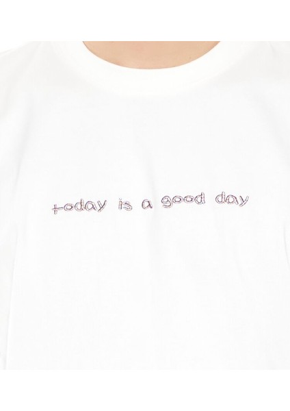 Işlemeli Good Day Tişört