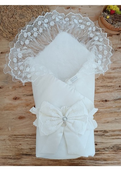 Pırıltı Papatya Taçlı Lüks Kız / Erkek Bebek Unisex Kundak Battaniyesi Ekru