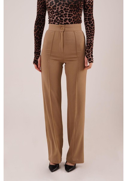 Kadın Ön Dikiş Detaylı Tek Düğme Camel Pantolon