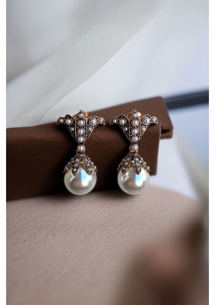 Mayorka Inci Sallantılı Lale Figür Inci Küpe fiyatları