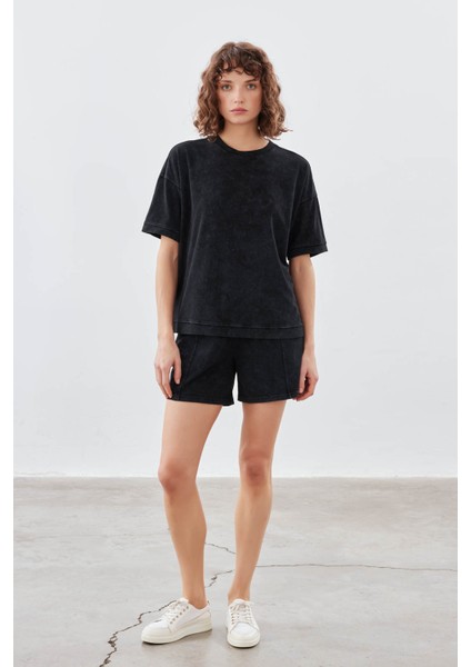 Kadın Pamuklu Yıkamalı Cepli Şort modelleri