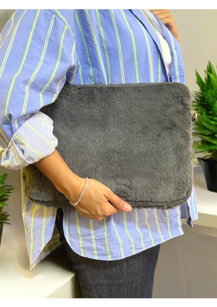 13-13.3-14 Inch Peluş Macbook, Laptop Çantası, Toscase (Askısız) 36X26CM fiyatları