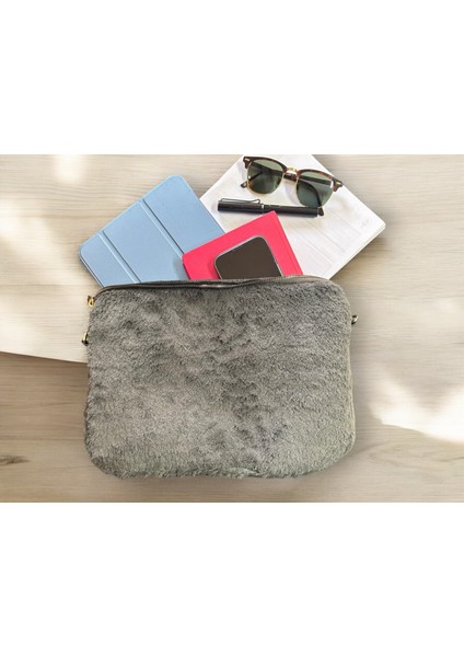 13-13.3-14 Inch Peluş Macbook, Laptop Çantası, Toscase (Askısız) 36X26CM indirimleri