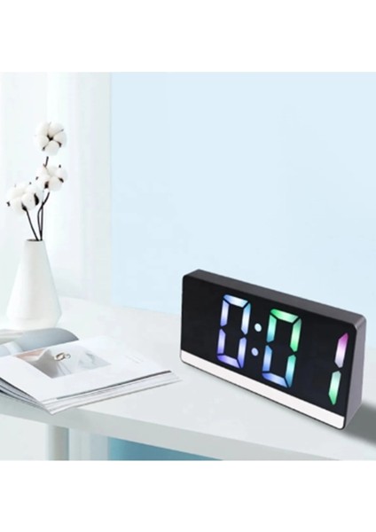 Yeni Model Renkli LED Ekran Ses Kontrollü,parlaklık Ayarlı Masaüstü Saat Alarm-Takvim-Sıcaklık Ölcer