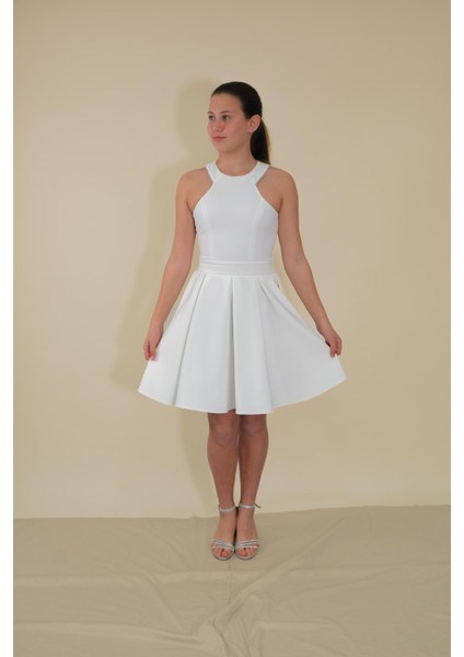 Kız Çocuk Abiye Krem Krep Kumaş Halter Yaka Sırt Fiyonk Şerit Taş Detaylı Abiye 10-15 Yaş modelleri