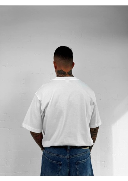 Erkek Oversize Nakışlı T-Shirt Beyaz modelleri
