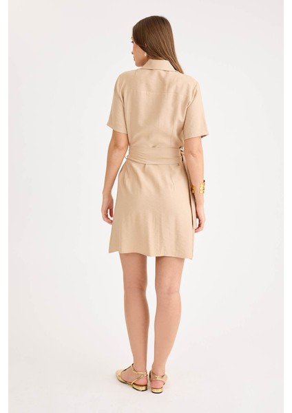 Önü Düğmeli Kısa Kol Kemerli Elbise fırsatları