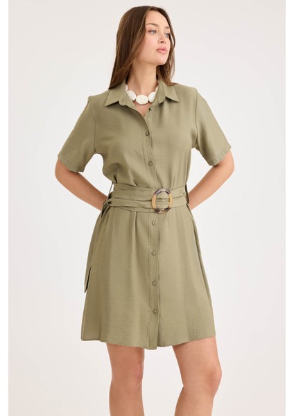Önü Düğmeli Kısa Kol Kemerli Elbise fırsatları