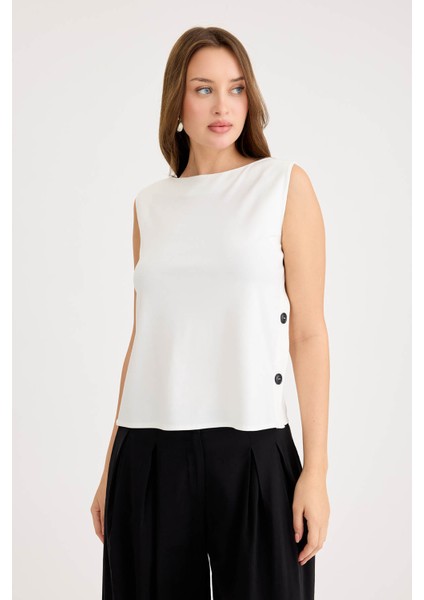 Yanları Düğmeli Sıfır Kol Modal Bluz modelleri