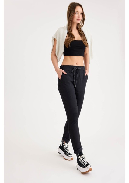 Beli Simli Bağcıklı Havuç Kesim Pantolon modelleri