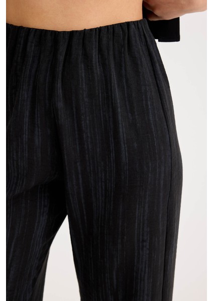 Desenli Beli Lastikli Geniş Paça Pantolon