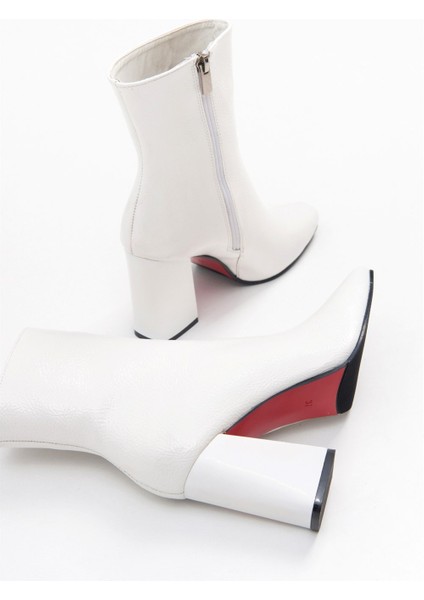 Tılla White Patent Bootie