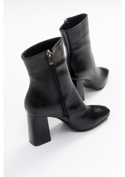 Tılla Black Patent Bootie