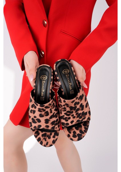 Ökçeli Koyu Leopar Kadın Terlik modelleri
