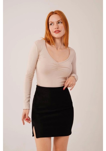- Geniş Yaka Basic Body Bluz
