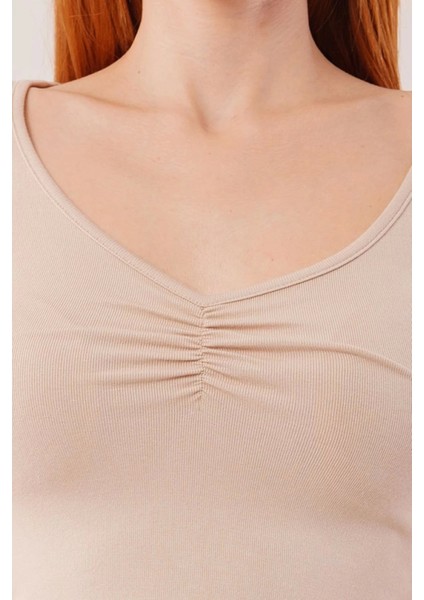 - Geniş Yaka Basic Body Bluz