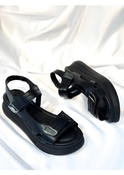 BA04577 Siyah Deri Kadın Cırtlı Yumuşak Tabanlı 5 cm Sandalet - 36