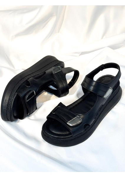 BA04577 Siyah Deri Kadın Cırtlı Yumuşak Tabanlı 5 cm Sandalet - 36