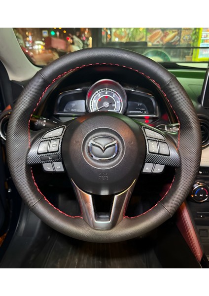 Dikişli Direksiyon Kılıfı Siyah Deri Noktalı Deri Siyah Dikişli Mazda Cx-3 Için