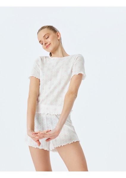Çiçek Desenli Pamuklu Kısa Kollu Bisiklet Yaka Şortlu Pijama Takımı