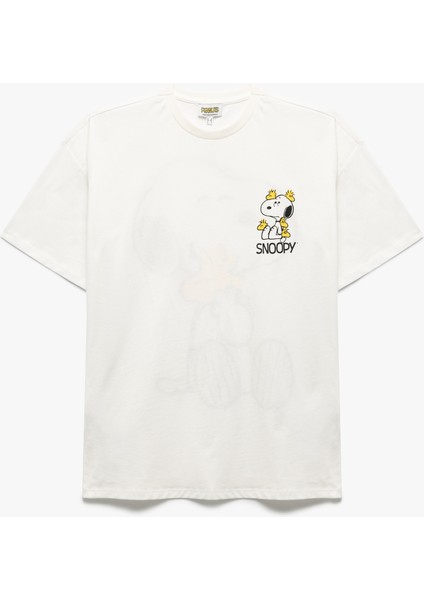 Snoopy Lisanslı Pamuklu Bisiklet Yaka Arkası Baskılı Oversize Tişört
