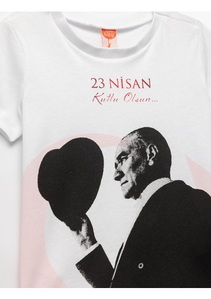 Kısa Kollu Pamuklu Bisiklet Yaka Atatürk Baskılı Tişört modelleri
