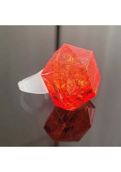 Kristal Tasarımlı Led Işıklı Kırmızı Yüzük