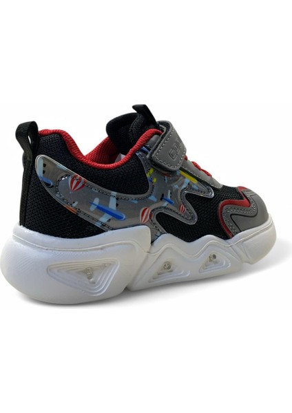 Zeta Çocuk Hafif Işıklı Sneaker fırsatları